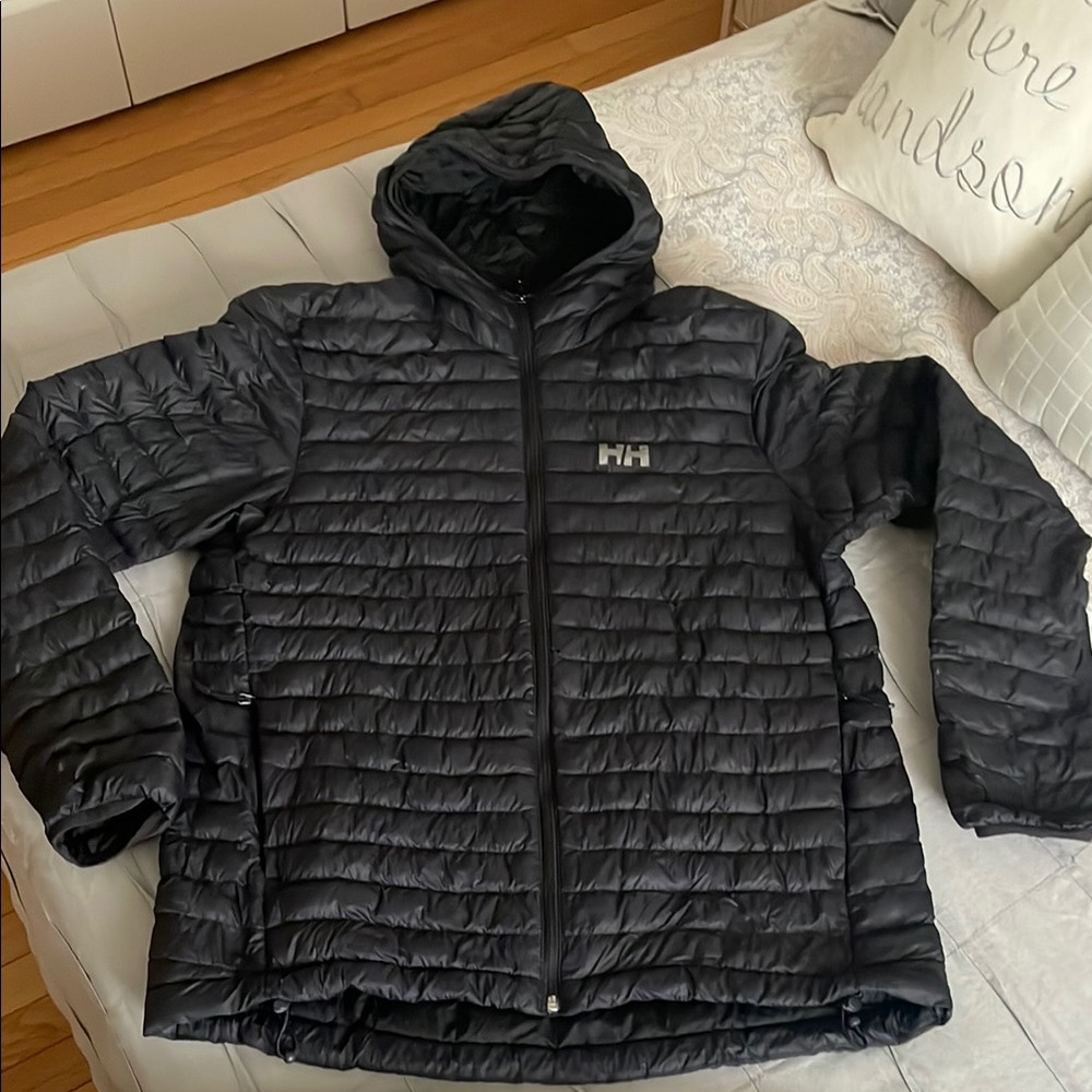 Helly Hansen Black Puffer Jacket with Hood and Full-Length Zipper